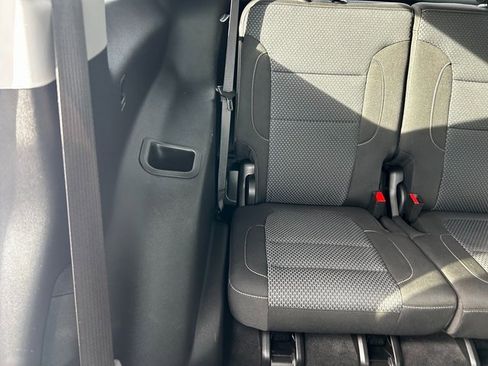 Used 2021 GMC Acadia SLE image 50