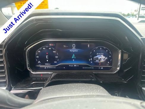 Used 2025 Chevrolet Silverado 1500 LT Trail Boss w/ LT Trail Boss Premium Package AWD/4WD image 11