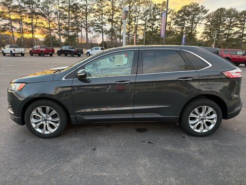 Used 2021 Ford Edge Titanium w/ Cargo Accessory Package FWD image 6