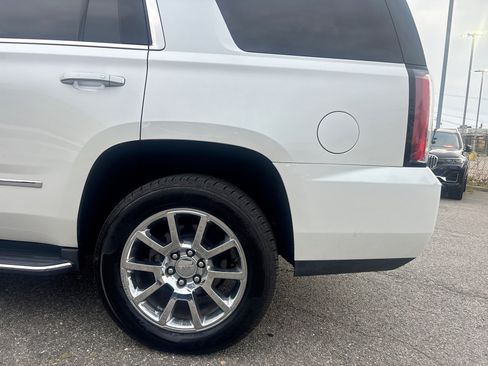 Used 2017 GMC Yukon Denali w/ Open Road Package AWD/4WD image 29