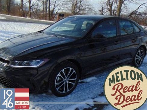 Used 2025 Volkswagen Jetta Sport image 1