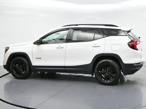 Used 2022 GMC Terrain AT4 AWD/4WD image 5
