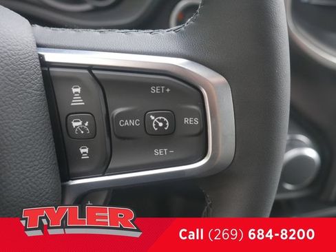 New 2026 RAM 1500 4x4 Crew Cab image 28
