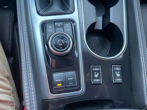 Used 2016 Nissan Maxima 3.5 SV image 21