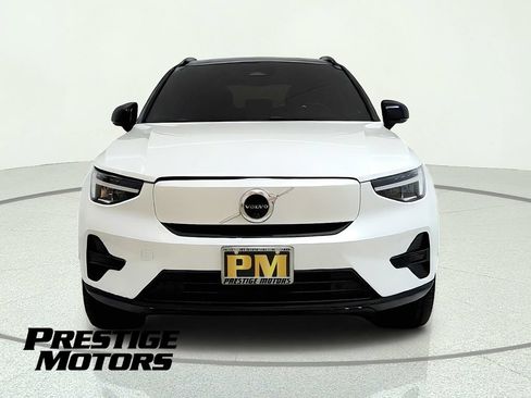 Used 2023 Volvo XC40 Recharge Plus AWD/4WD image 2