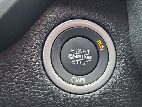 New 2026 RAM 1500 Express AWD/4WD image 23