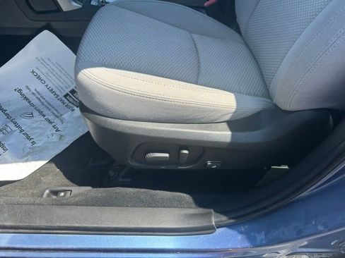 Used 2018 Subaru Forester 2.5i Premium AWD/4WD image 16