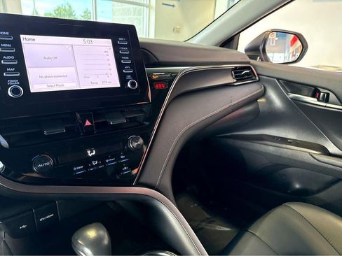 Used 2024 Toyota Camry SE FWD image 26