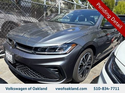 Used 2025 Volkswagen Jetta Sport FWD image 1