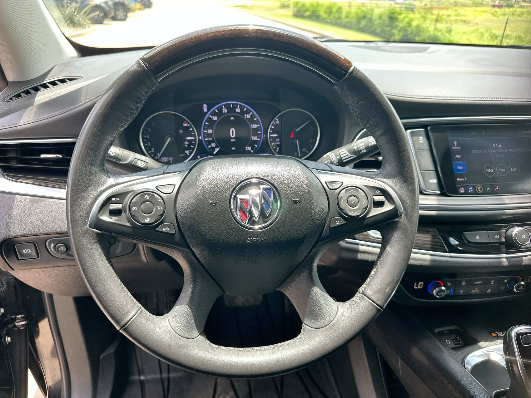 Used 2021 Buick Enclave Avenir w/ Avenir Technology Package FWD image 14