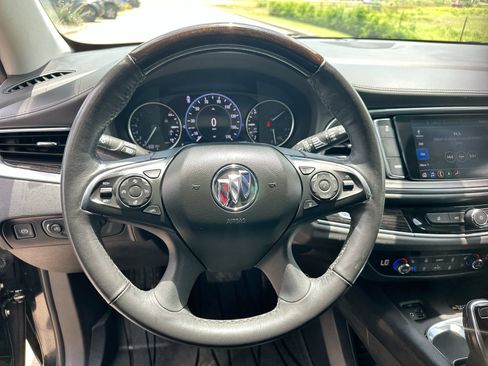 Used 2021 Buick Enclave Avenir w/ Avenir Technology Package FWD image 14
