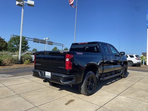 Used 2024 Chevrolet Silverado 1500 Custom Trail Boss AWD/4WD image 11
