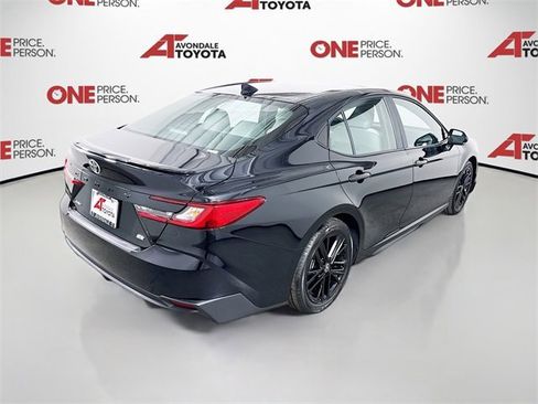 Certified 2025 Toyota Camry SE image 7