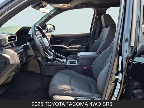 Used 2025 Toyota Tacoma SR5 AWD/4WD image 14