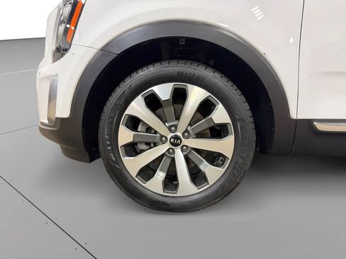 Used 2021 Kia Telluride EX w/ EX Premium Package image 14