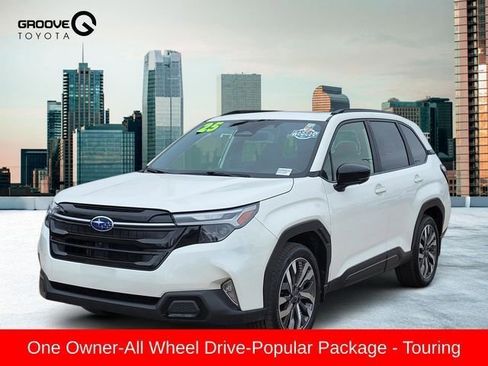 Used 2025 Subaru Forester Touring w/ Popular Package - Touring AWD/4WD image 1