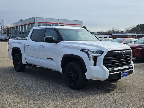New 2026 Toyota Tundra SR5 image 3