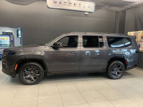 New 2026 Jeep Grand Wagoneer L Limited w/ Premium Group II AWD/4WD image 2