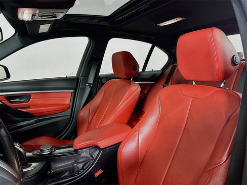 Used 2018 BMW 340i xDrive 340i xDrive w/ Premium Package image 8