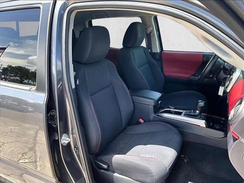 Used 2021 Toyota Tacoma SR5 RWD image 9