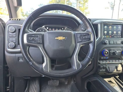 Used 2021 Chevrolet Silverado 3500 LTZ w/ LTZ Premium Package image 16