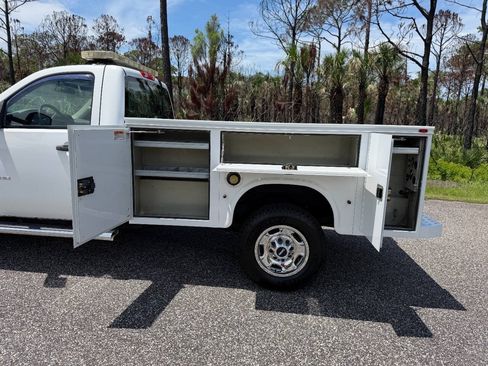 Used 2012 GMC Sierra 2500 W/T AWD/4WD image 3