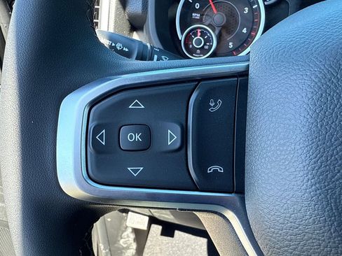 New 2026 RAM 2500 Big Horn AWD/4WD image 30