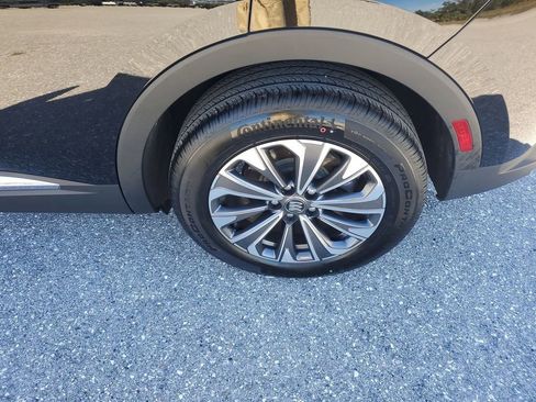 Used 2025 Buick Envision Preferred image 19