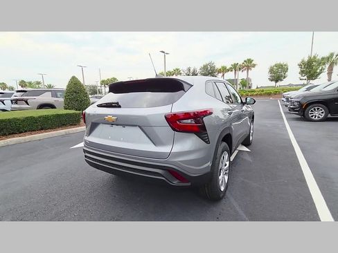 New 2026 Chevrolet Trax LS w/ Driver Confidence Package FWD image 17