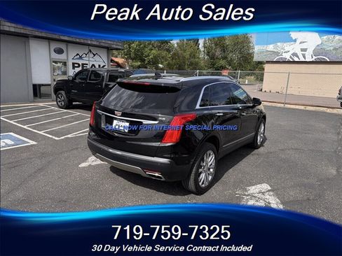 Used 2017 Cadillac XT5 Platinum w/ Driver Assist Package AWD/4WD image 7