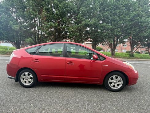 Used 2007 Toyota Prius w/ Pkg 2 FWD image 8