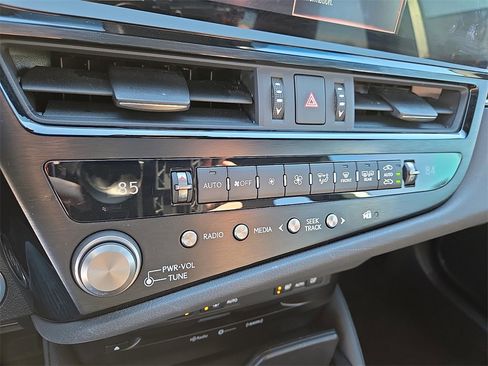 Used 2022 Lexus ES 350 350 image 17