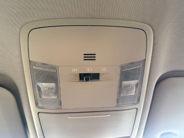 Used 2017 Toyota RAV4 LE FWD image 21