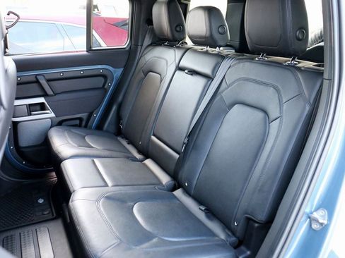 Used 2023 Land Rover Defender 110 S image 21