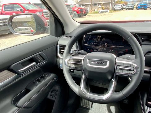 New 2026 GMC Terrain Denali w/ LPO, Black Badging Package image 38