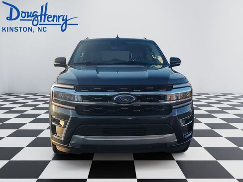 Used 2024 Ford Expedition Limited AWD/4WD image 8