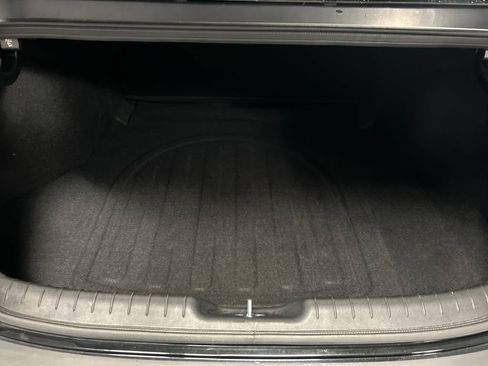 Used 2022 Hyundai Elantra SEL w/ Convenience Package FWD image 22