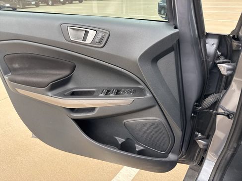 Used 2021 Ford EcoSport SE image 16
