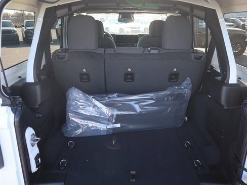 New 2026 Jeep Wrangler Unlimited Rubicon image 23