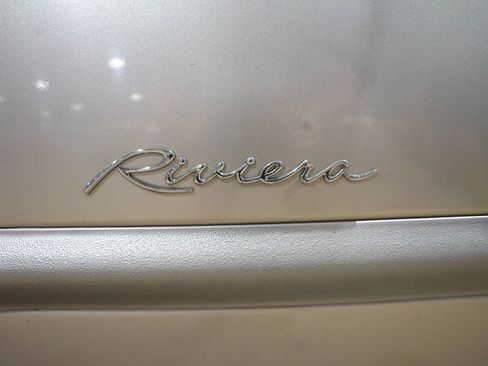 Used 1996 Buick Riviera Supercharged Coupe FWD image 22