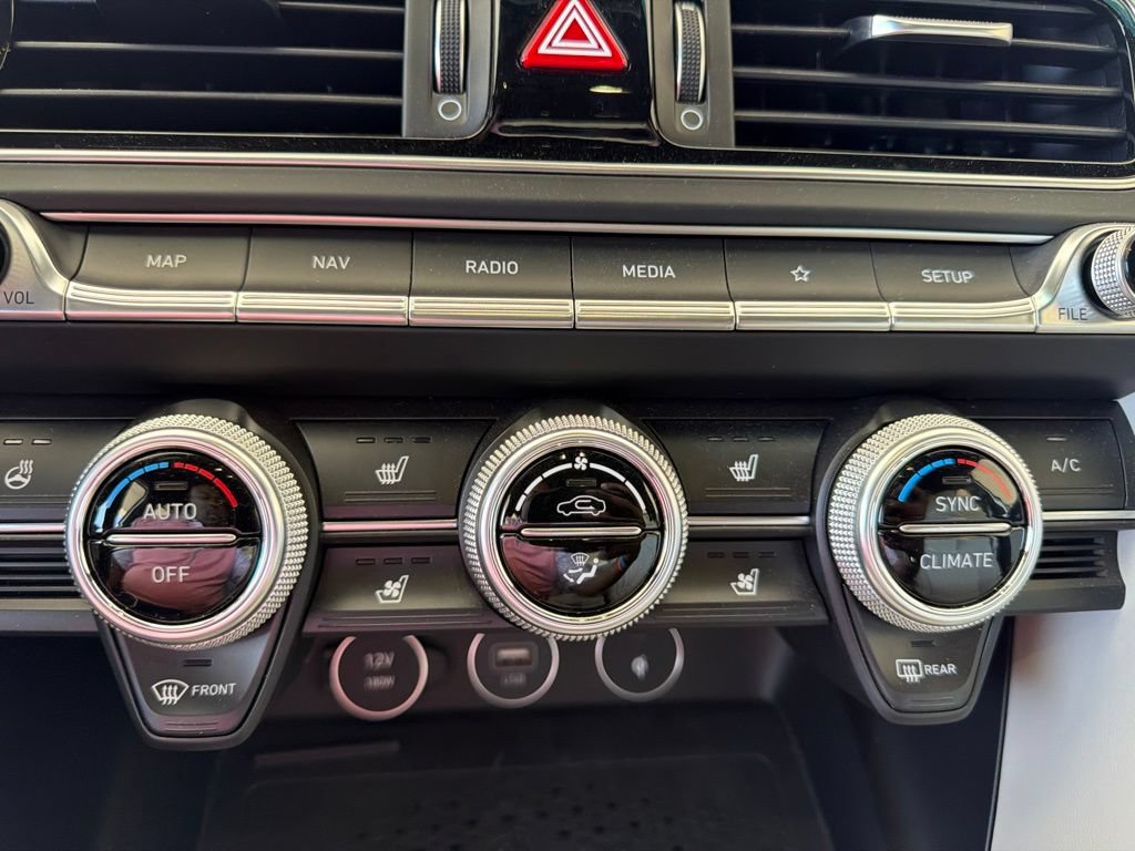 Used 2023 Genesis G70 2.0T w/ Sport Prestige Package AWD/4WD image 18