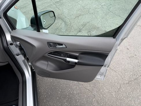 Used 2021 Ford Transit Connect XLT FWD image 37