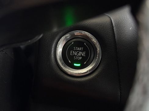 Used 2023 Chevrolet Suburban Z71 w/ Luxury Package AWD/4WD image 42