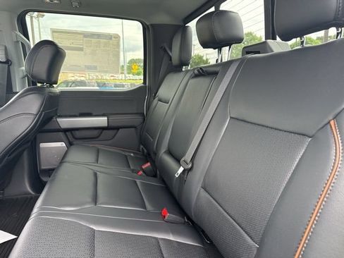 New 2026 Ford F250 Lariat w/ Black Appearance Package AWD/4WD image 19