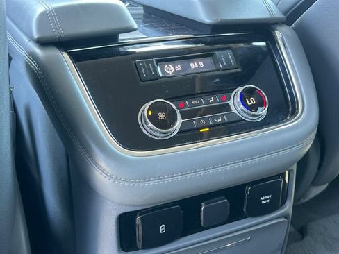 Used 2020 Lincoln Navigator Reserve w/ Equipment Group 208A Reserve AWD/4WD image 24