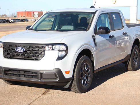 New 2025 Ford Maverick XLT w/ XLT Luxury Package image 3