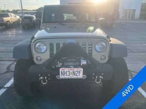 Used 2018 Jeep Wrangler Unlimited Sport AWD/4WD image 2