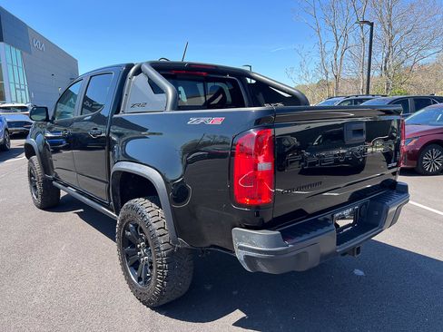 Used 2022 Chevrolet Colorado ZR2 w/ ZR2 Midnight Special Edition AWD/4WD image 3