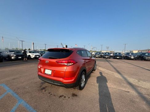Used 2016 Hyundai Tucson SE w/ Option Group 02 AWD/4WD image 5