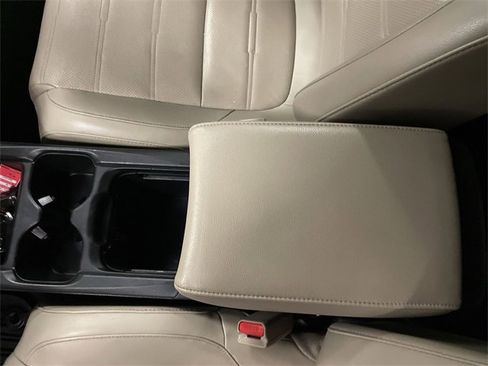 Certified 2019 Honda CR-V Touring image 21